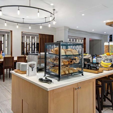 Hilton Garden Inn Терре-Хот Экстерьер фото