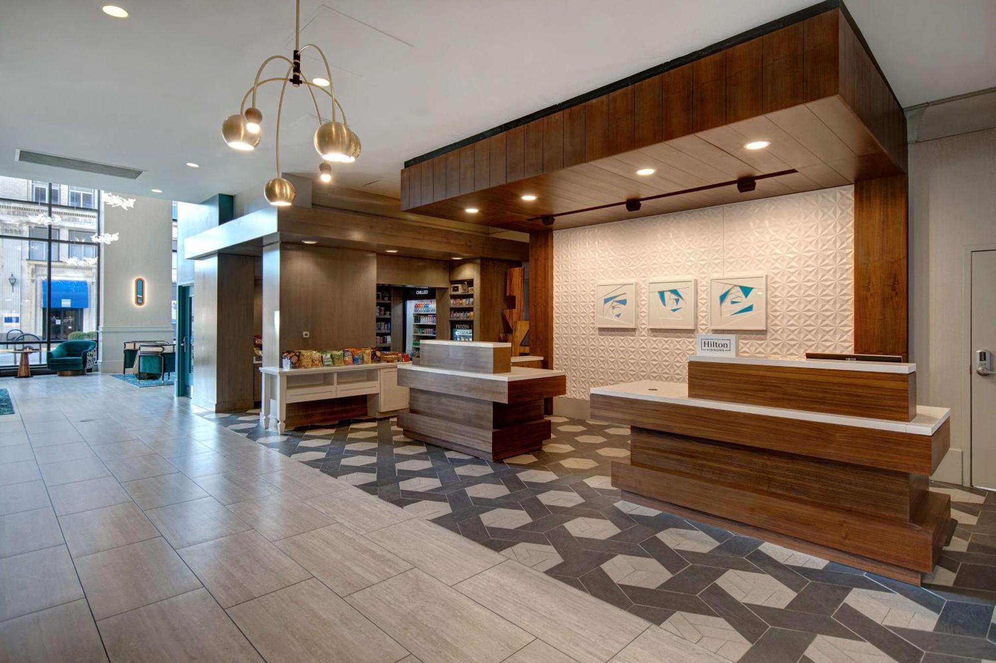 Hilton Garden Inn Терре-Хот Экстерьер фото