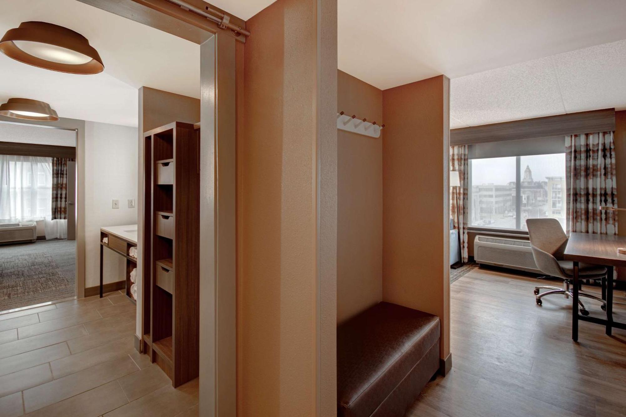 Hilton Garden Inn Терре-Хот Экстерьер фото